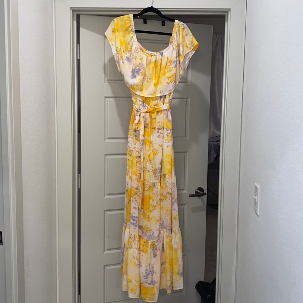 Ivy & Leo Yellow Floral Off The Shoulder Maxi Dress